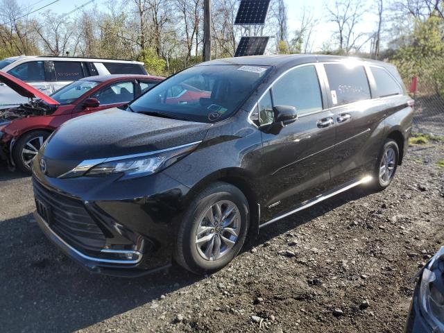 2021 TOYOTA SIENNA XLE, 