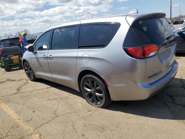 2C4RC1FG6JR227838 - 2018 CHRYSLER PACIFICA TOURING PLUS Մոխրագույն լուսանկար 2