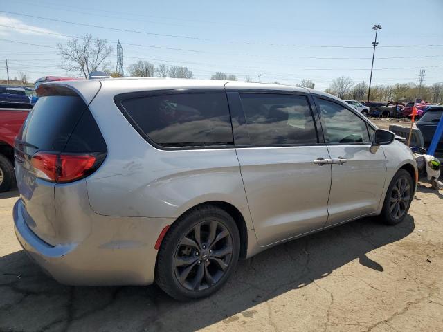 2C4RC1FG6JR227838 - 2018 CHRYSLER PACIFICA TOURING PLUS Մոխրագույն լուսանկար 3