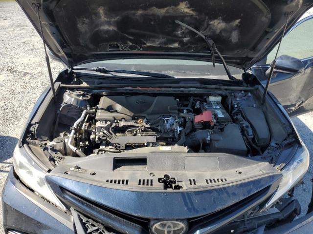 4T1B11HK3JU591142 - 2018 TOYOTA CAMRY L BLUE photo 11