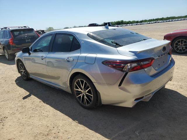 4T1G11AK3PU794007 - 2023 TOYOTA CAMRY SE NIGHT SHADE SILVER photo 2