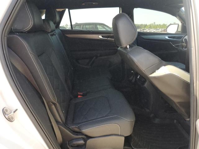 1V2HE2CA4RC255720 - 2024 VOLKSWAGEN ATLAS CROS SE WHITE photo 11