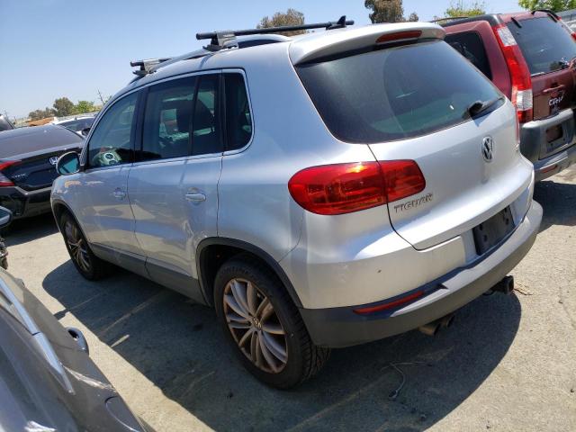 WVGAV7AXXCW517880 - 2012 VOLKSWAGEN TIGUAN S SILVER photo 2