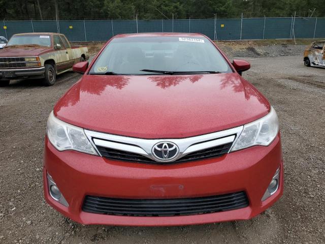 4T1BF1FKXCU586883 - 2012 TOYOTA CAMRY BASE RED photo 5