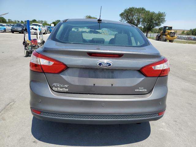 1FADP3F27DL142461 - 2013 FORD FOCUS SE GRAY photo 6