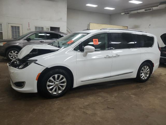 2C4RC1BGXJR210773 - 2018 CHRYSLER PACIFICA TOURING L WHITE photo 1