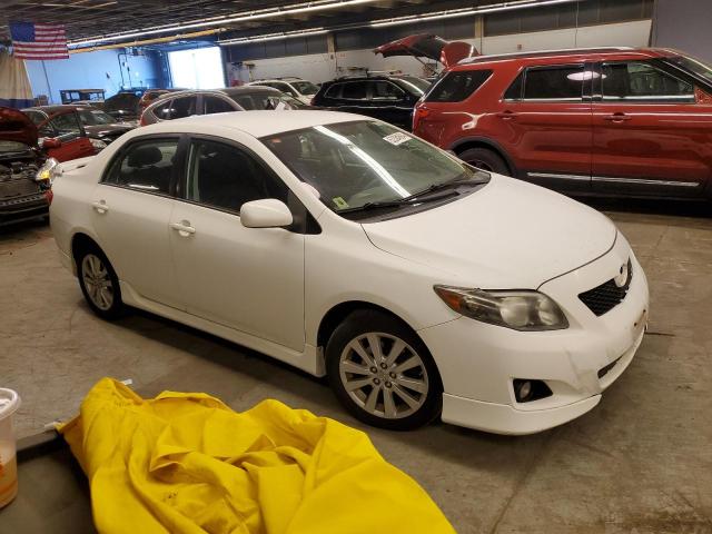 1NXBU4EE6AZ272583 - 2010 TOYOTA COROLLA BASE WHITE photo 4