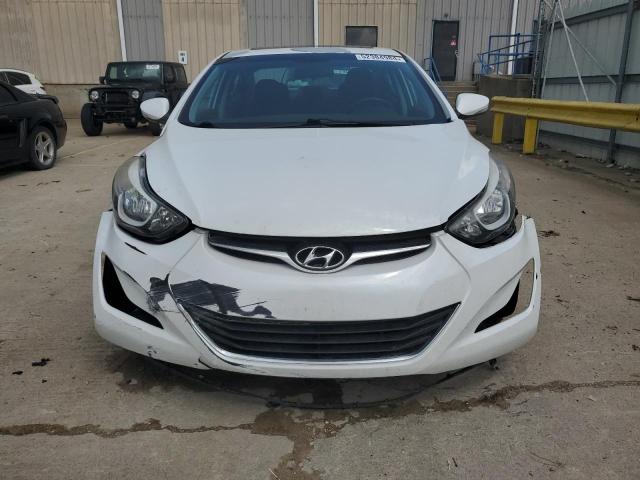 5NPDH4AE2GH729643 - 2016 HYUNDAI ELANTRA SE WHITE photo 5