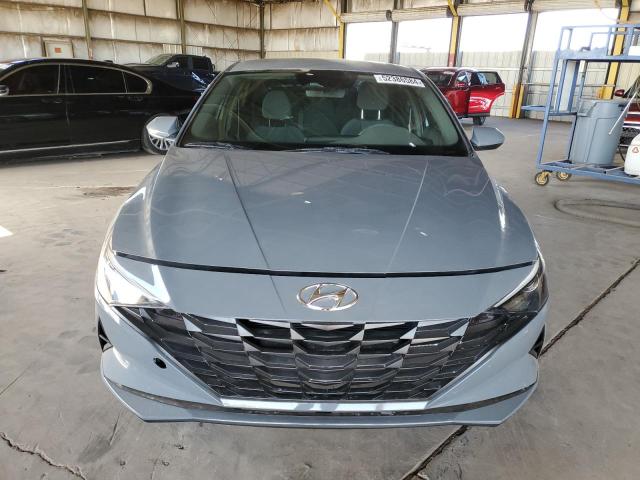 KMHLM4AG1PU390870 - 2023 HYUNDAI ELANTRA SEL GRAY photo 5