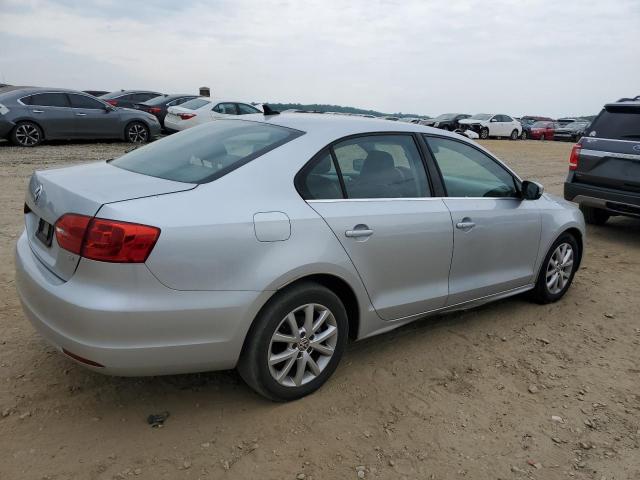 3VWD07AJ7EM330320 - 2014 VOLKSWAGEN JETTA SE SILVER photo 3