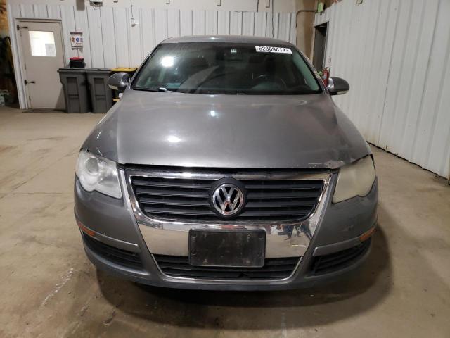 WVWEK73C96P060647 - 2006 VOLKSWAGEN PASSAT 2.0T LUXURY GRAY photo 5