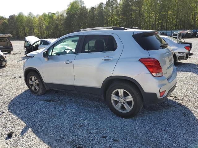 KL7CJLSB7JB600009 - 2018 CHEVROLET TRAX 1LT ვერცხლისფერი ფოტო 2