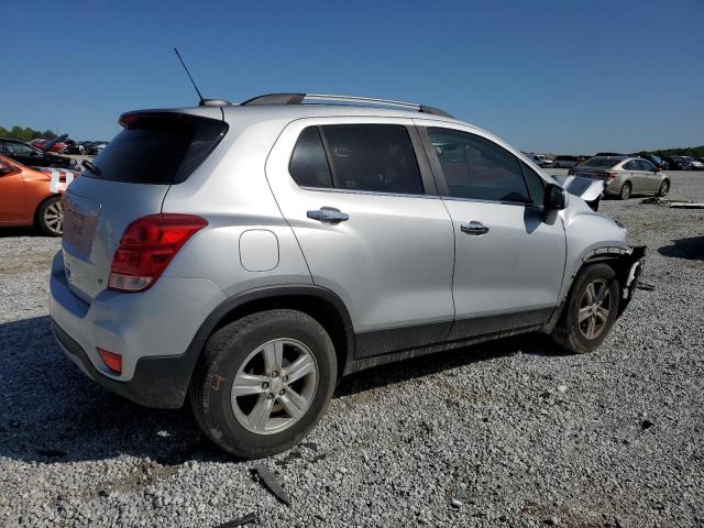 KL7CJLSB7JB600009 - 2018 CHEVROLET TRAX 1LT ვერცხლისფერი ფოტო 3