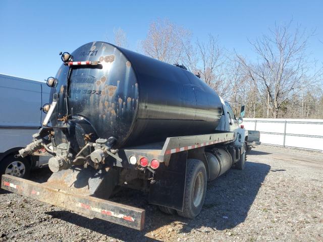 1GDM7H1C5XJ502569 - 1999 GMC C7 C7H042 WHITE photo 4