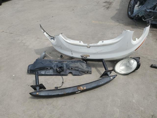 3VWPG3AG1AM010216 - 2010 VOLKSWAGEN NEW BEETLE WHITE photo 12