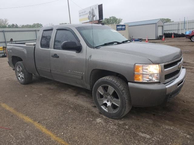 1GCEK29J09Z178877 - 2009 CHEVROLET SILVERADO K1500 LT GRAY photo 4