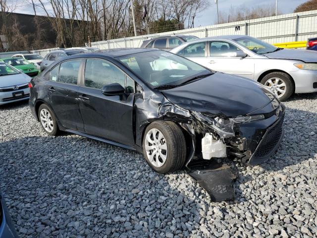 5YFEPMAE6MP234187 - 2021 TOYOTA COROLLA LE BLACK photo 4