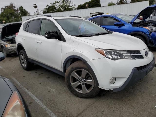 JTMWFREVXFD066509 - 2015 TOYOTA RAV4 XLE WHITE photo 4