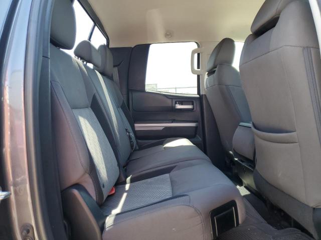 5TFRY5F19GX200969 - 2016 TOYOTA TUNDRA DOUBLE CAB SR/SR5 GRAY photo 10