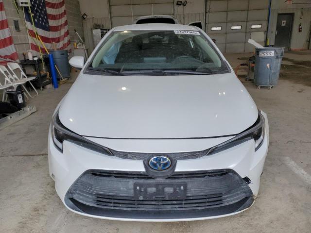 JTDBCMFEXR3064780 - 2024 TOYOTA COROLLA LE Blanc photo 5