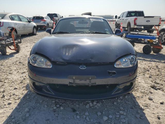 JM1NB353720231873 - 2002 MAZDA MX-5 MIATA BASE BLUE photo 5