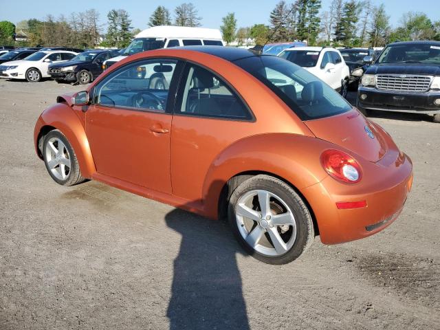 3VWPW3AG5AM023523 - 2010 VOLKSWAGEN NEW BEETLE ORANGE photo 2