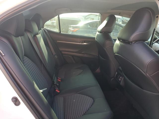 4T1S11AK1PU183712 - 2023 TOYOTA CAMRY SE NIGHT SHADE WHITE photo 10