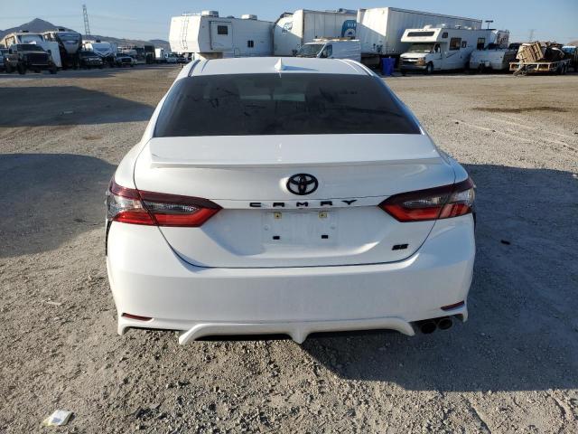 4T1S11AK1PU183712 - 2023 TOYOTA CAMRY SE NIGHT SHADE WHITE photo 6