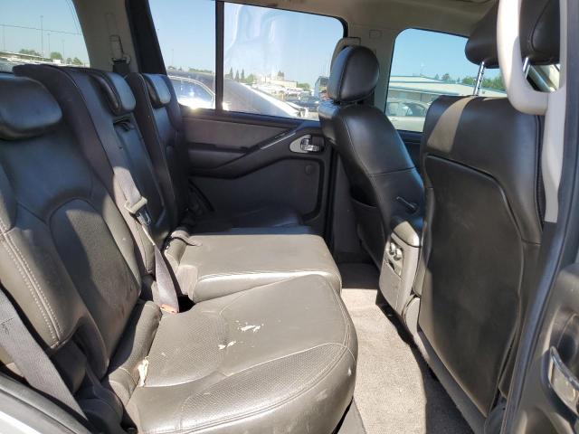 5N1AR18U55C764273 - 2005 NISSAN PATHFINDER LE 银色 照片 11