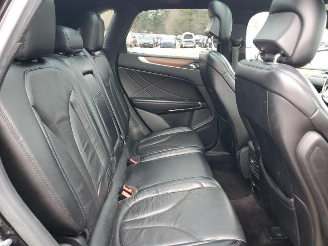 5LMTJ3DH5HUL12744 - 2017 LINCOLN MKC RESERVE შავი ფოტო 11