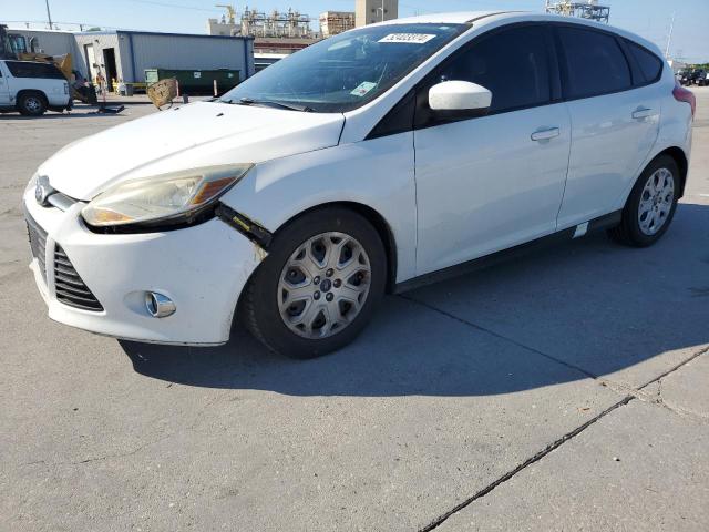 1FAHP3K26CL387791 - 2012 FORD FOCUS SE WHITE photo 1