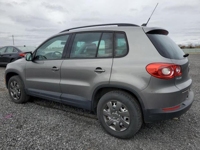 WVGBV75N79W542063 - 2009 VOLKSWAGEN TIGUAN SE GRAY photo 2