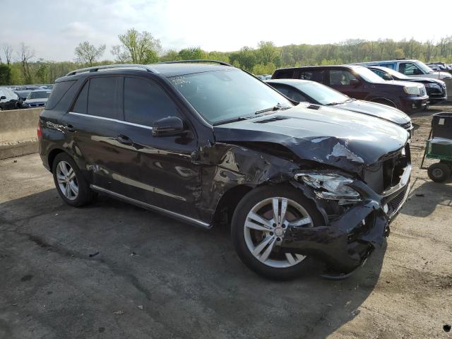 4JGDA5HB3FA608949 - 2015 MERCEDES-BENZ ML 350 4MATIC BLACK photo 4