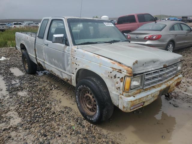 1GCDT14B1E8172752 - 1984 CHEVROLET S-10 S10 SILVER photo 4