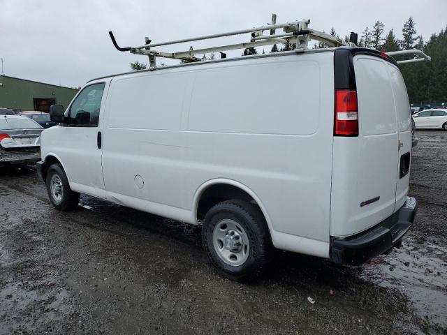 1GCWGAFF3H1249518 - 2017 CHEVROLET EXPRESS G2 WHITE photo 2