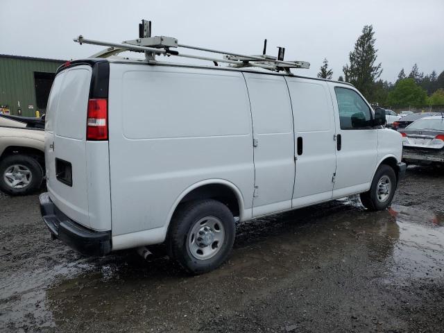 1GCWGAFF3H1249518 - 2017 CHEVROLET EXPRESS G2 WHITE photo 3