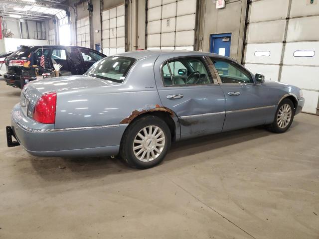 1LNHM81W94Y638937 - 2004 LINCOLN TOWN CAR EXECUTIVE GRAY photo 3