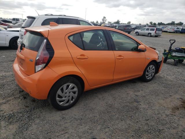 JTDKDTB39F1101580 - 2015 TOYOTA PRIUS C ORANGE photo 3