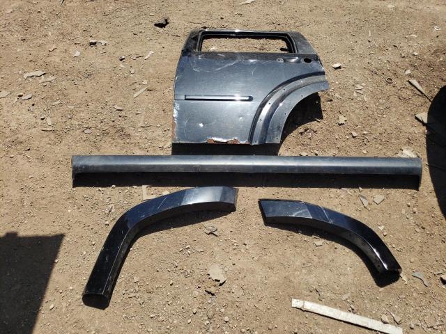 1J4RG4GK8AC113352 - 2010 JEEP COMMANDER SPORT შავი ფოტო 13