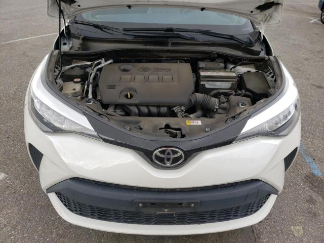 JTNKHMBX7L1093175 - 2020 TOYOTA C-HR XLE WHITE photo 11