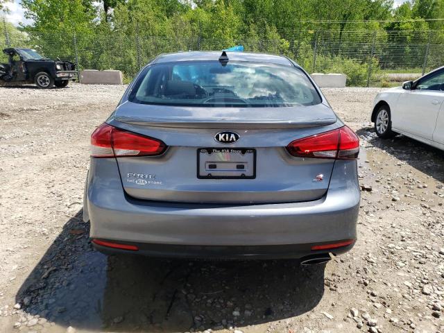 3KPFL4A77HE104623 - 2017 KIA FORTE LX GRAY photo 6