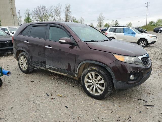 5XYKU4A24BG005266 - 2011 KIA SORENTO EX MAROON photo 4