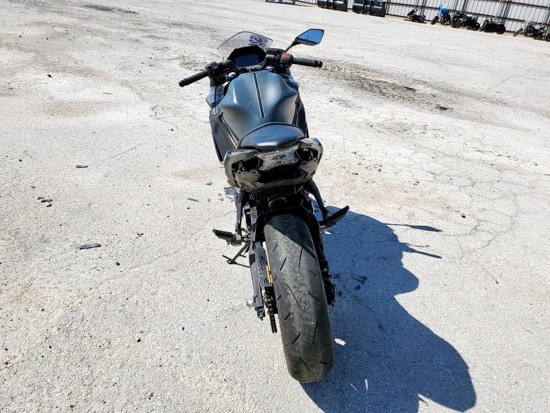 ML5EXER18RDAD5314 - 2024 KAWASAKI EX650 R BLACK photo 4