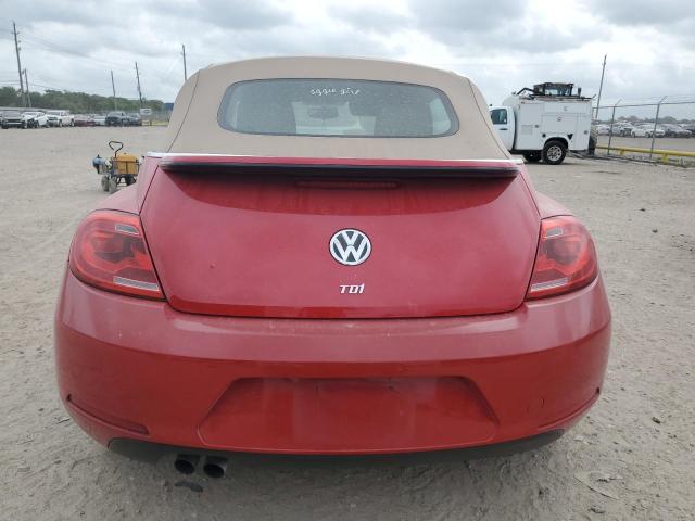 3VW5L7AT3EM822470 - 2014 VOLKSWAGEN BEETLE RED photo 6