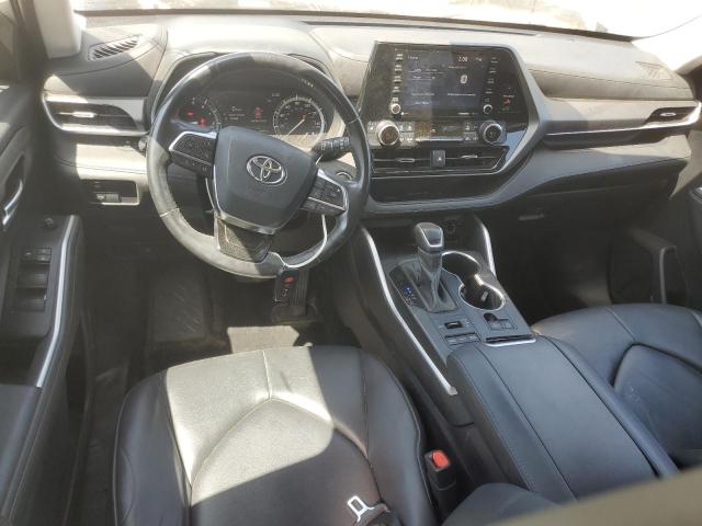 5TDGZRBHXLS517481 - 2020 TOYOTA HIGHLANDER XLE 银色 照片 8