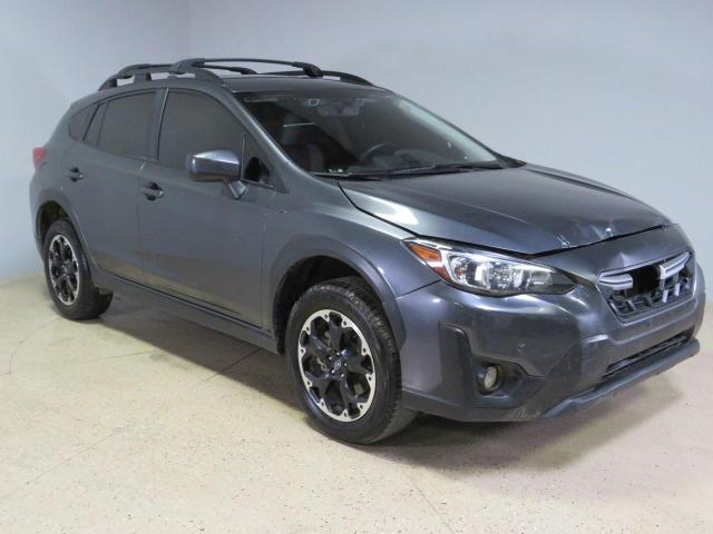 JF2GTAPC0P8242621 - 2023 SUBARU CROSSTREK PREMIUM SILVER photo 1