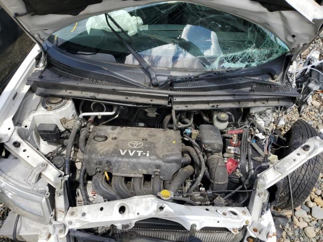 JTLKT324954010516 - 2005 TOYOTA SCION XB WHITE photo 11