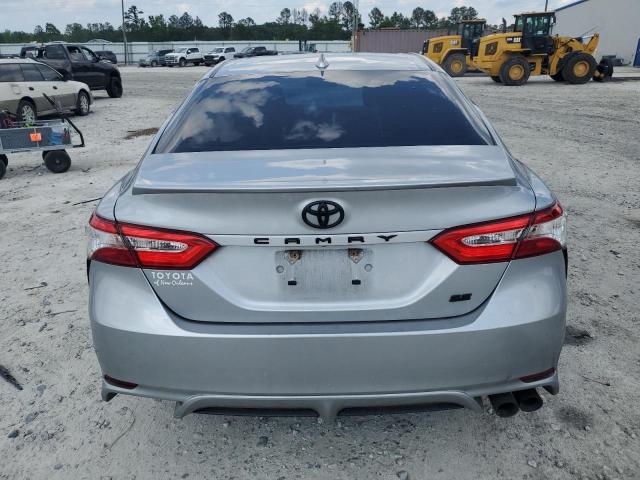 4T1G11AKXLU320808 - 2020 TOYOTA CAMRY SE SILVER photo 6