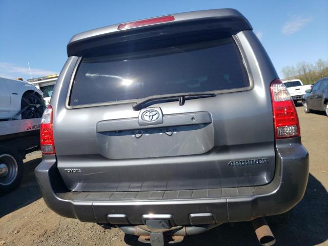 JTEBT17R568034242 - 2006 TOYOTA 4RUNNER LIMITED GRAY photo 6