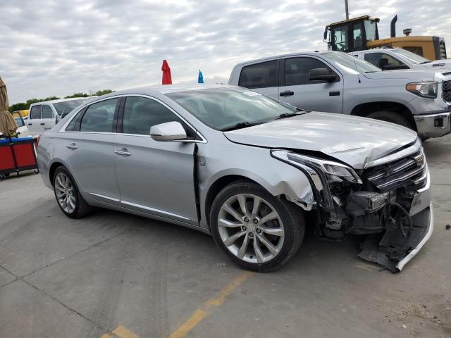 2G61M5S39J9166928 - 2018 CADILLAC XTS LUXURY SILVER photo 4